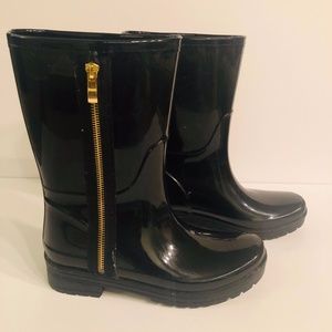Rainboots - mid calf